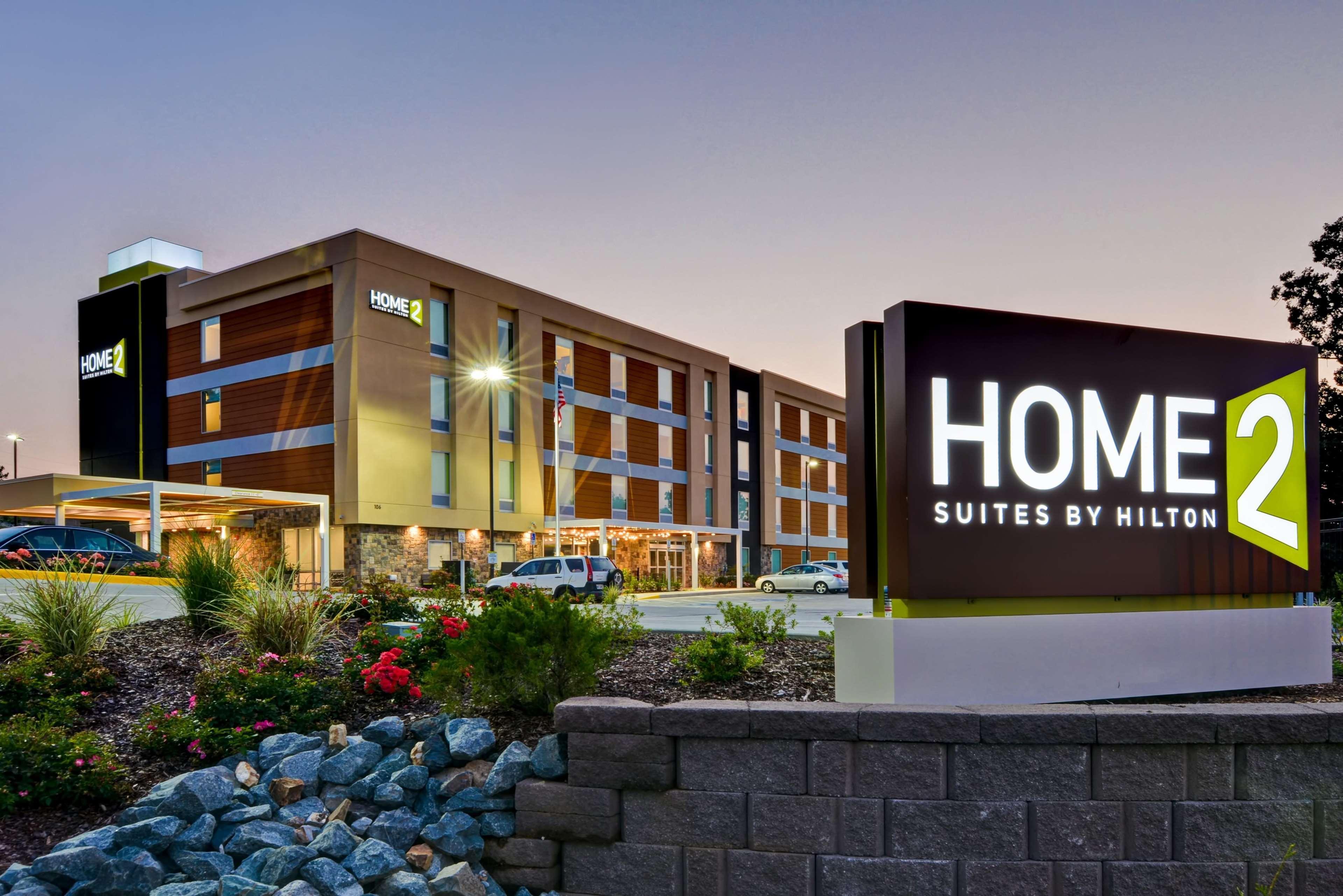 Home2 Suites By Hilton Hot Springs Exterior photo